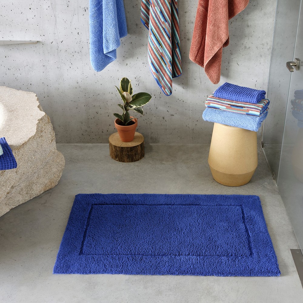 Luxury Must Bath Mat 304 by Abyss & Habidecor in Ocean Blue